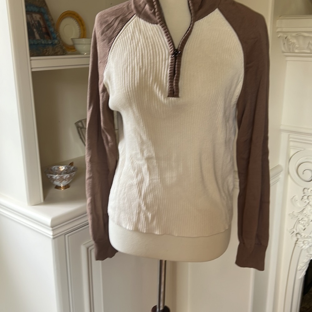 Monrow Two tone neutral 1/4 zip knit sweater size medium - Picture 11 of 12